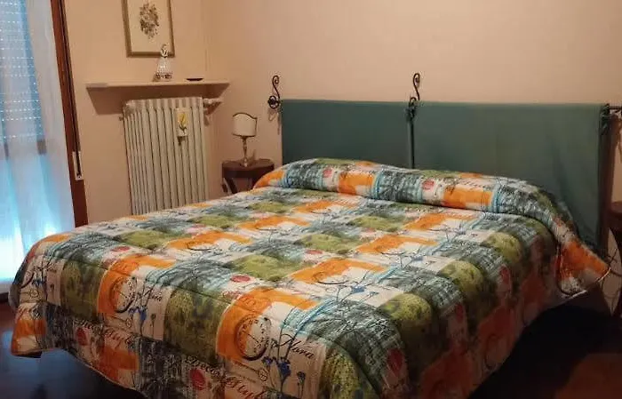 Paradiso Konukevi Faenza