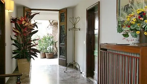 Konukevi Paradiso 3*