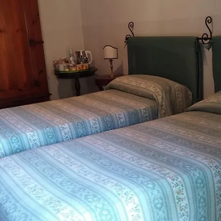 Pensión Paradiso