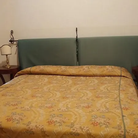Paradiso Pensión 3*
