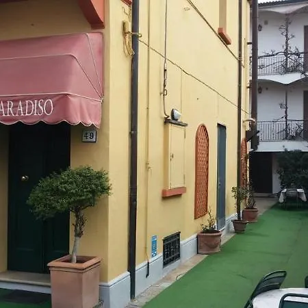 Pensión Paradiso 3*
