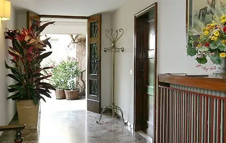 Πανσιόν Paradiso 3*